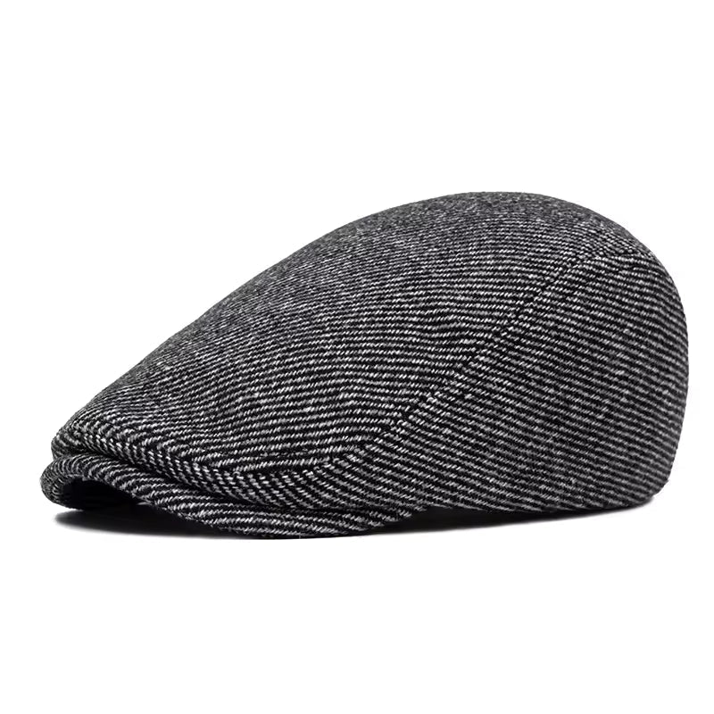 Schiebermütze aus Tweed — HUENFELD